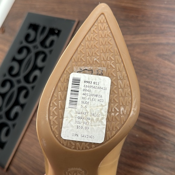 Michael Kors heels - Picture 3 of 4